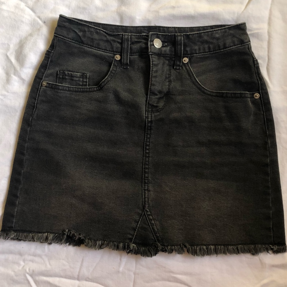 Denim Skirt 🌹